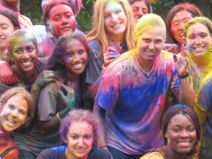 holi2